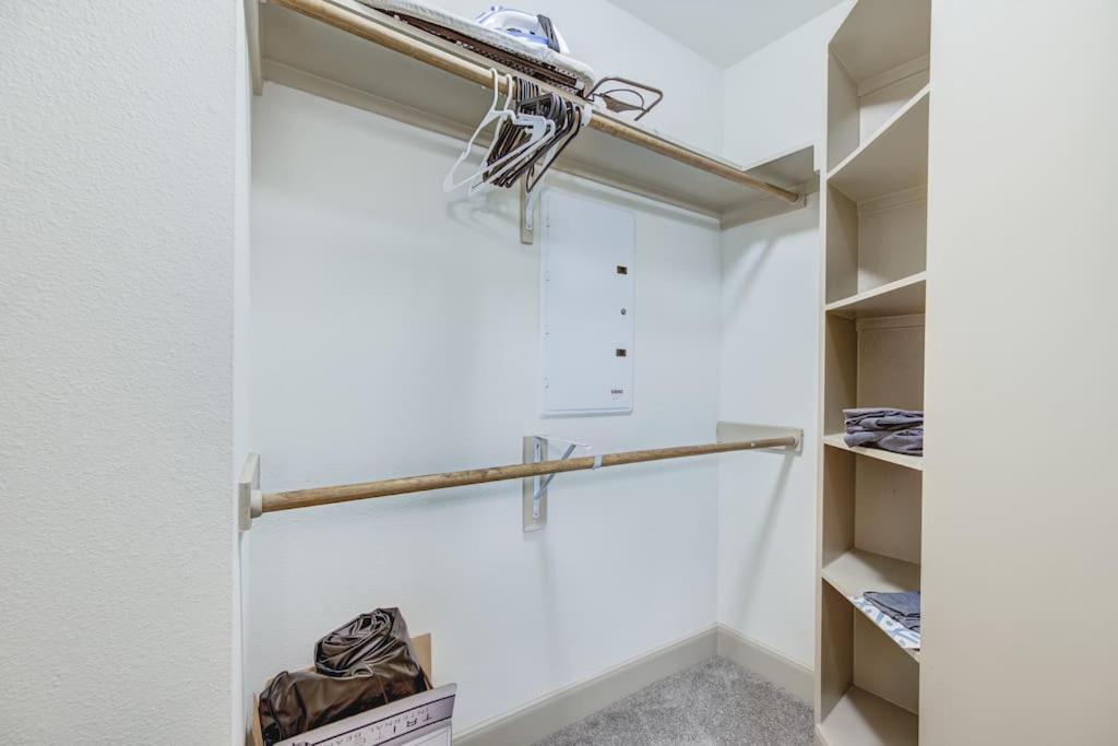 Chic 1Br Near Nrg With Pool Wifi Freeparking Apartment Houston Exterior photo