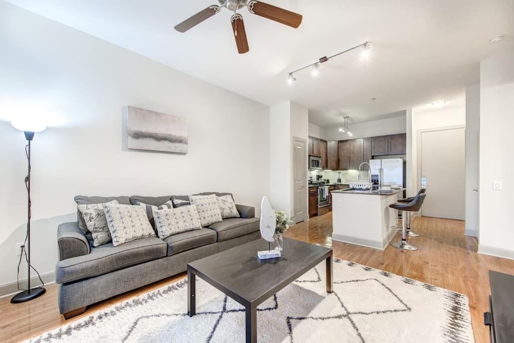 Chic 1Br Near Nrg With Pool Wifi Freeparking Apartment Houston Exterior photo