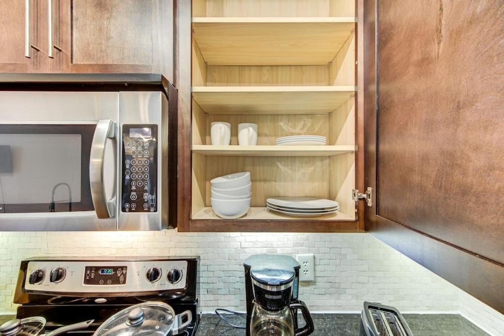 Chic 1Br Near Nrg With Pool Wifi Freeparking Apartment Houston Exterior photo