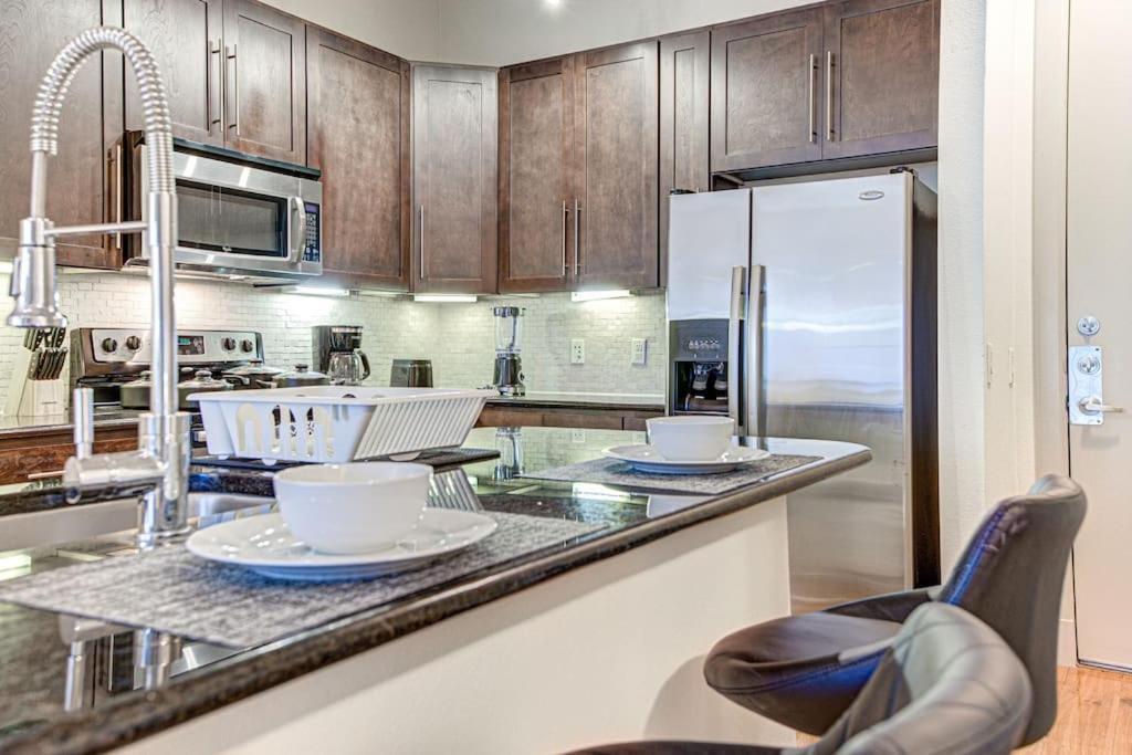 Chic 1Br Near Nrg With Pool Wifi Freeparking Apartment Houston Exterior photo