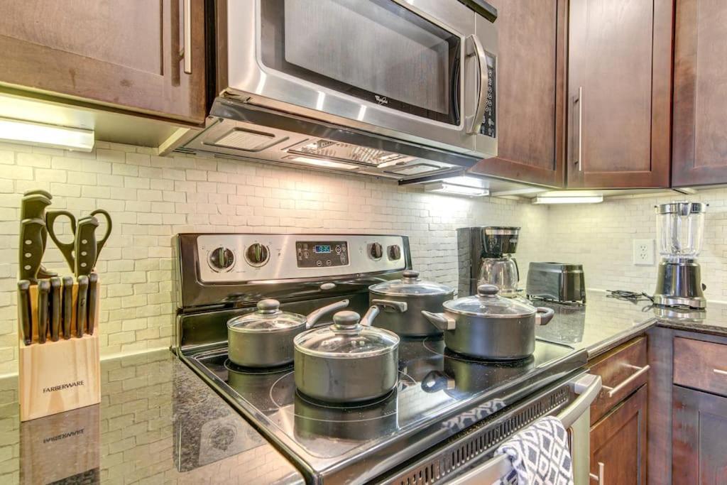 Chic 1Br Near Nrg With Pool Wifi Freeparking Apartment Houston Exterior photo